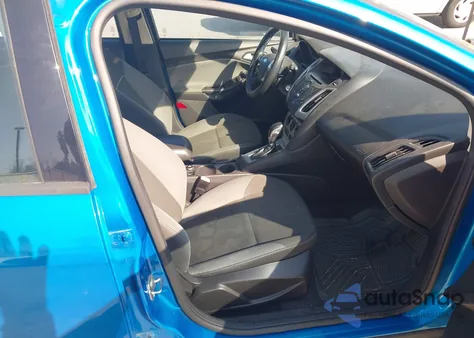 2012 Ford Focus Se z USA, uszkodzony, nr VIN 1FAHP3F23CL362213